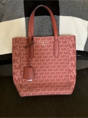 Michael Kors Rose Pink MK Signature Tote